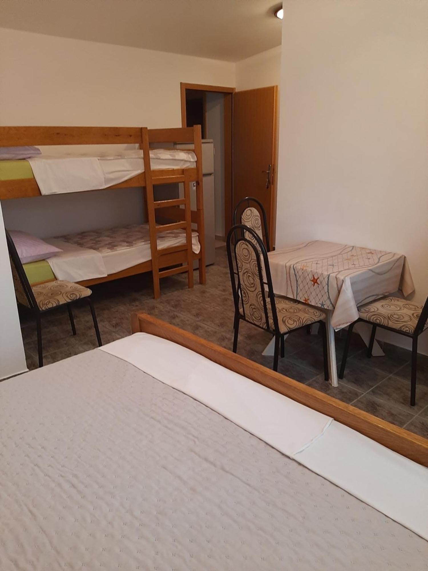 Apartments Marta Стариград-Пакленица Номер фото
