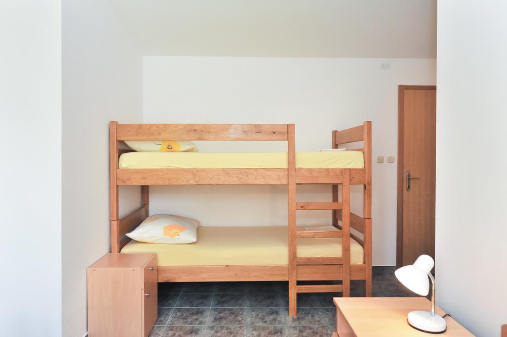 Apartments Marta Стариград-Пакленица Номер фото